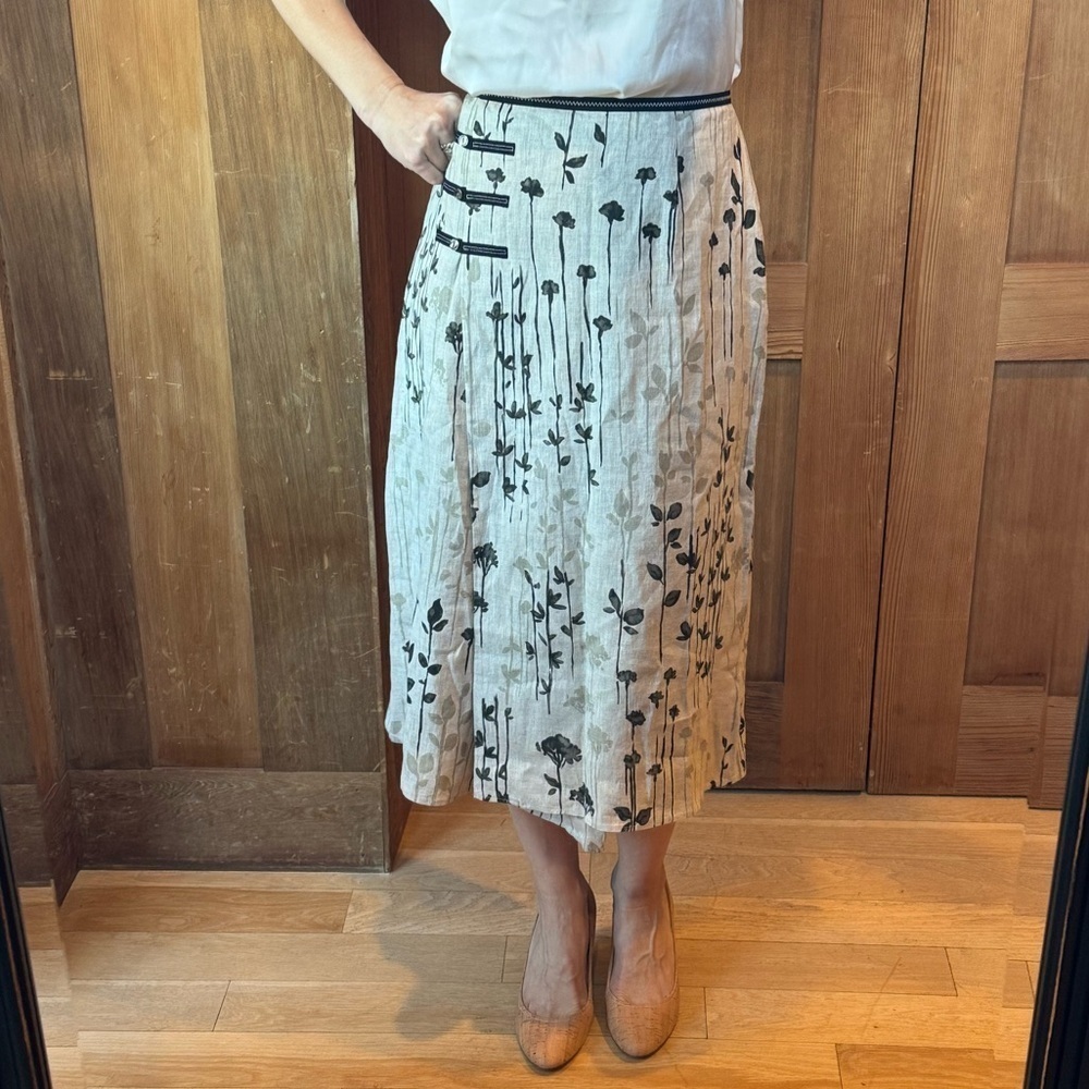 Better Call Saul - J. Jill 100% Linen Tan and Black Floral Wrap Skirt, Size 10